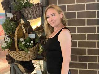 Erotinis vaizdo pokalbis -Amelia---