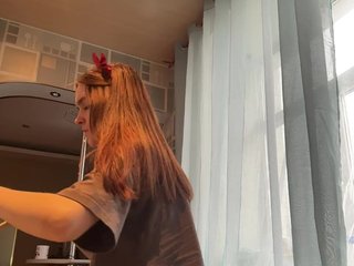 Erotinis vaizdo pokalbis -Apelsinka-