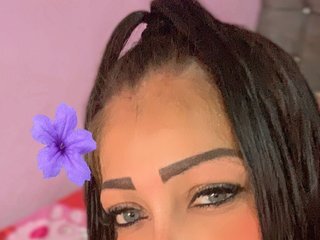 Erotinis vaizdo pokalbis -KAID