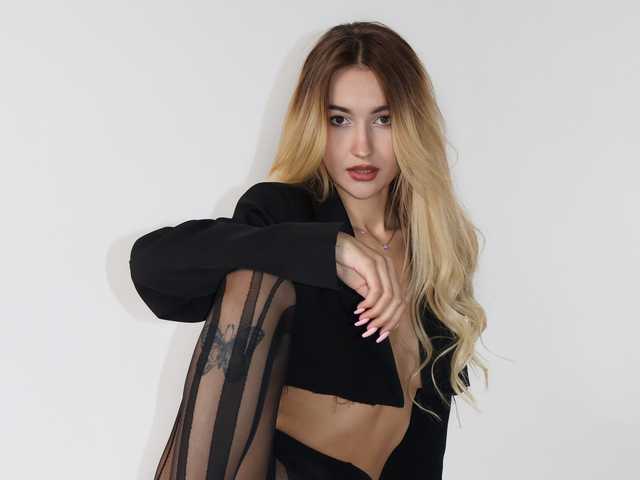 Profilio nuotrauka -Lana-Chester-