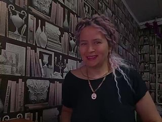 Erotinis vaizdo pokalbis -Artemida-777