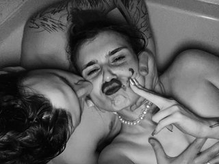 Erotinis vaizdo pokalbis -Sweet-cats-