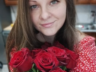 Erotinis vaizdo pokalbis -Tunya-