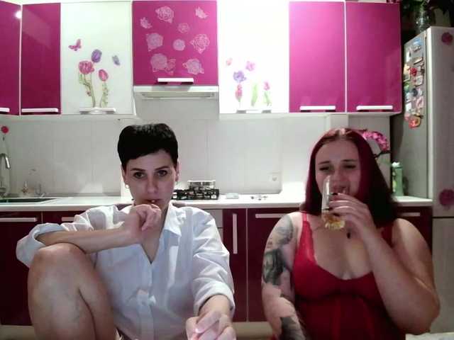 Transliacijos ekrano nuotraukos -TwiXXX-