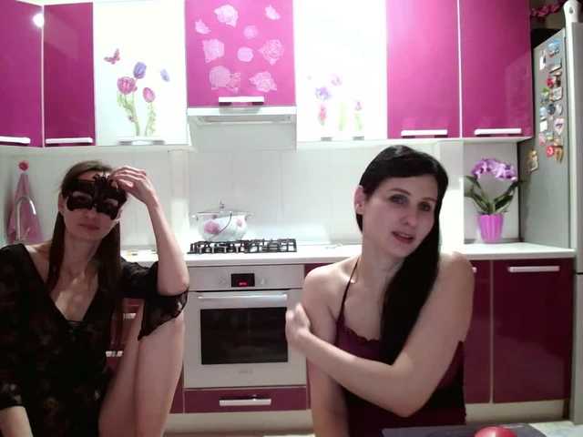 Transliacijos ekrano nuotraukos -TwiXXX-