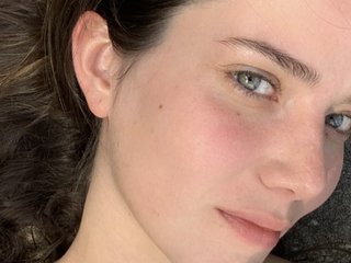 Erotinis vaizdo pokalbis ViViLaVie