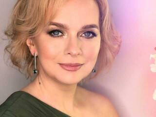 Erotinis vaizdo pokalbis ametist18