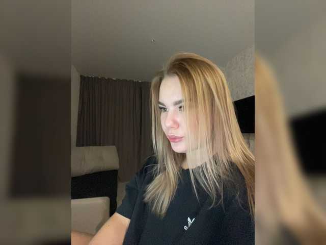 Transliacijos ekrano nuotraukos blonde_in_top