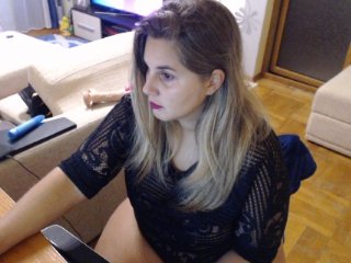 Nuotraukos 4youthebest if u like me so just tipp no demand and tip for request!c2c is 166 one tip! #lovense lush and lovense nora : Device that vibrates at the sound of Tips and makes me wet.