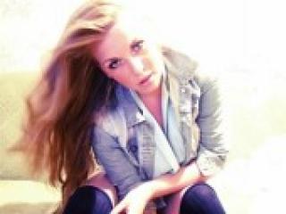 Erotinis vaizdo pokalbis 8kate8