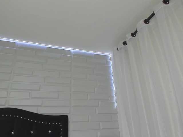 Transliacijos ekrano nuotraukos Abby-Stone