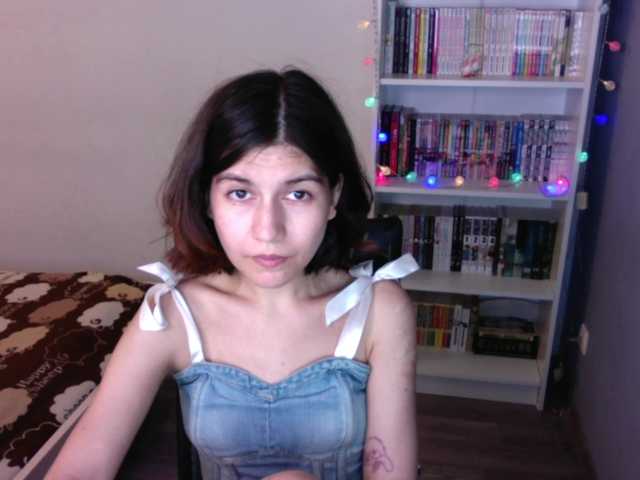 Transliacijos ekrano nuotraukos acidwaifu