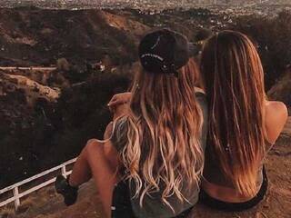 Erotinis vaizdo pokalbis adahlia-angel