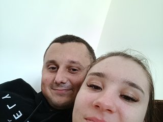 Erotinis vaizdo pokalbis AdamBennie