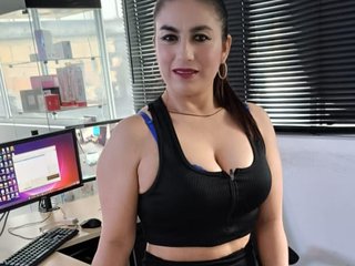 Erotinis vaizdo pokalbis Addystuart-