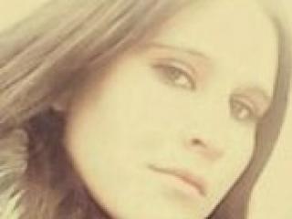 Erotinis vaizdo pokalbis adelina68