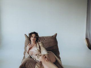 Erotinis vaizdo pokalbis AdelRay