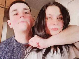 Erotinis vaizdo pokalbis AdelyaVlad