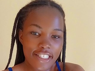 Erotinis vaizdo pokalbis Africanaa