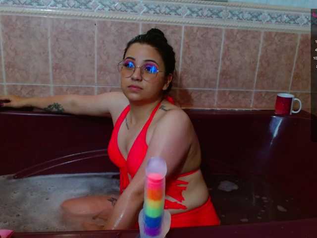 Transliacijos ekrano nuotraukos Agatha_hot