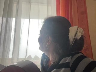 Erotinis vaizdo pokalbis AhataV