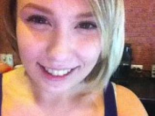 Erotinis vaizdo pokalbis aiddaa