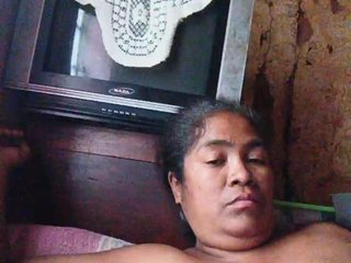 Erotinis vaizdo pokalbis Aiiina