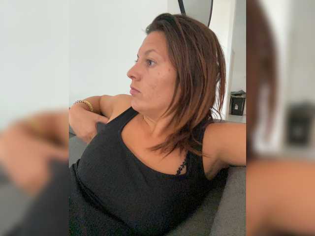 Transliacijos ekrano nuotraukos AimeLeSex1