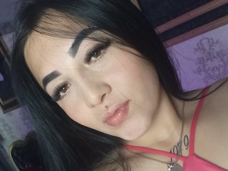 Erotinis vaizdo pokalbis Aitana-Jones