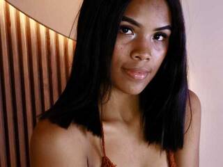 Erotinis vaizdo pokalbis Aixa-11