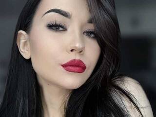 Erotinis vaizdo pokalbis Akadori