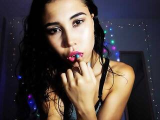 Erotinis vaizdo pokalbis AkaliStar