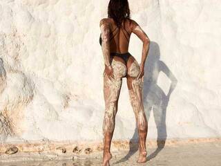 Erotinis vaizdo pokalbis akaricutie