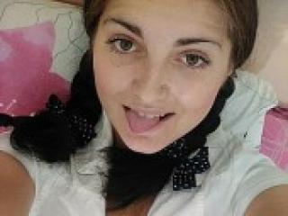 Erotinis vaizdo pokalbis akiraa