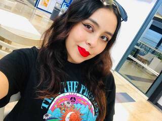 Erotinis vaizdo pokalbis AlanaFletcher