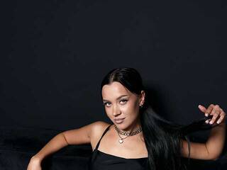 Erotinis vaizdo pokalbis AlanaMell