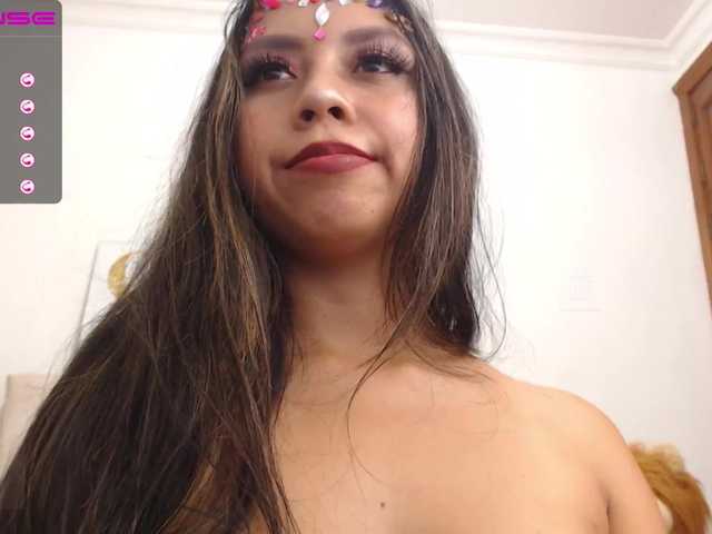 Nuotraukos AlannaMorris Lovense Lush : Device that vibrates longer at your tips and gives me pleasure :licking :sed_kiss #lovense #latina #18 #ahegao #squirt #anal