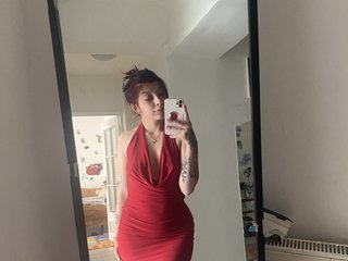 Erotinis vaizdo pokalbis Alegiorgi