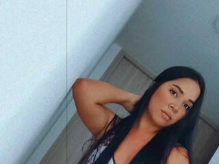 Erotinis vaizdo pokalbis AlejaBlitz