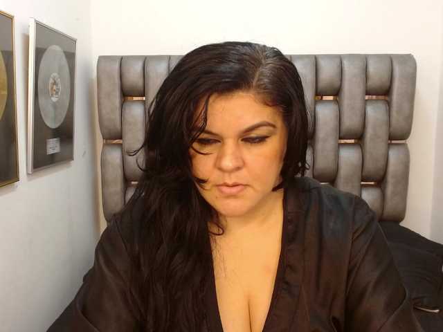Nuotraukos AlejaShay every drop for you #squirt #anal #milf #bbw #deepthroat #spit