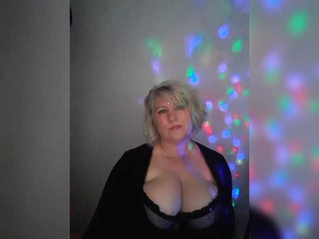 Nuotraukos Alenka_Tigra Requests for tokens! If there are no tokens, put love it's free! All the most interesting things in private! SPIN THE WHEEL OF FORTUNE AND I SHOW 25 TITS Tokens BINGO from 17 tokens BREASTSRoll THE DICE 30 tok -the main PRIZE IS A CRUSTACEAN ASS