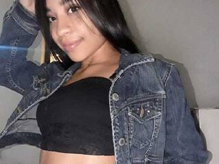 Erotinis vaizdo pokalbis AlessaWhite