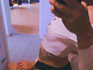 Erotinis vaizdo pokalbis AlexaBorzaya