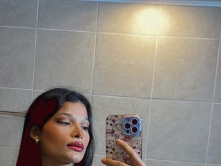 Erotinis vaizdo pokalbis alexajames