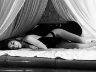 Erotinis vaizdo pokalbis alexalarch