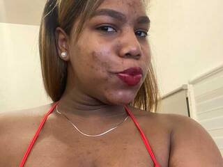 Erotinis vaizdo pokalbis alexandra-d