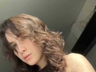 Erotinis vaizdo pokalbis alexastay