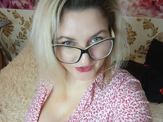 Erotinis vaizdo pokalbis AlexaWowSexy
