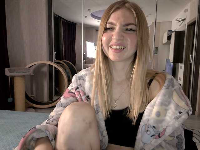 Nuotraukos ali-camshow striptease 200 tok