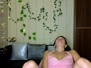 Erotinis vaizdo pokalbis AliannaSoloKisses